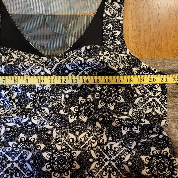 Torrid peplum top - Picture 3 of 5